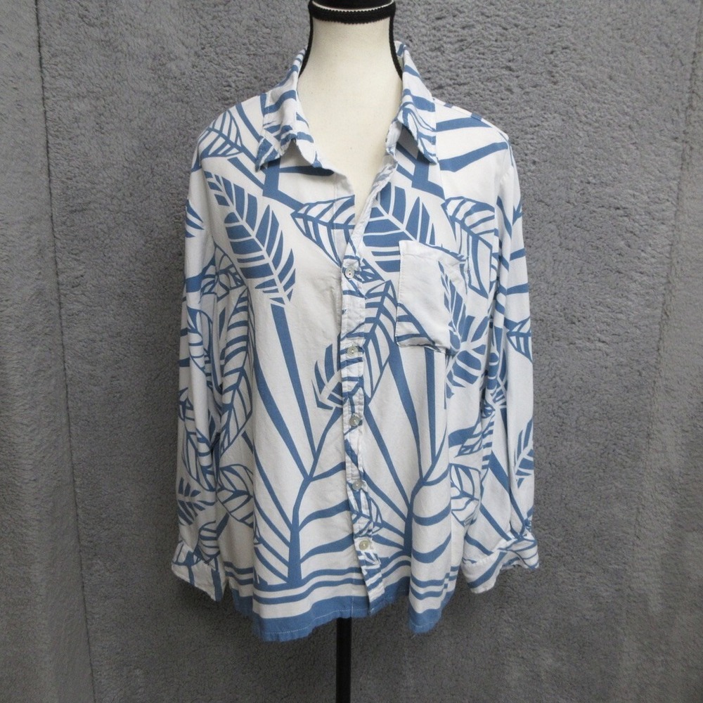 Ocean Drive Tropical Leaf Button Front Shirt Women L Blue White Rayon Coastal
